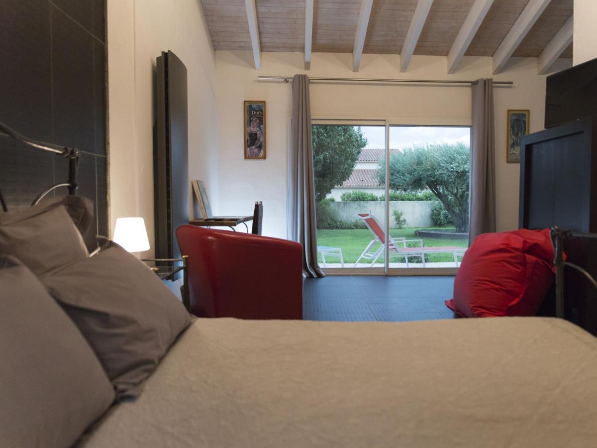 La Casa Nert Hotel Millas Phòng bức ảnh